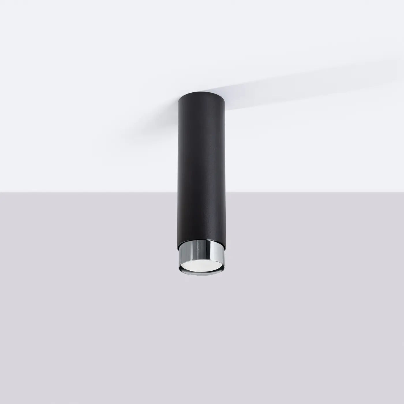 Deckenstrahler Tube 2-Tone 22 – Schwarz & Chrom & Stahl