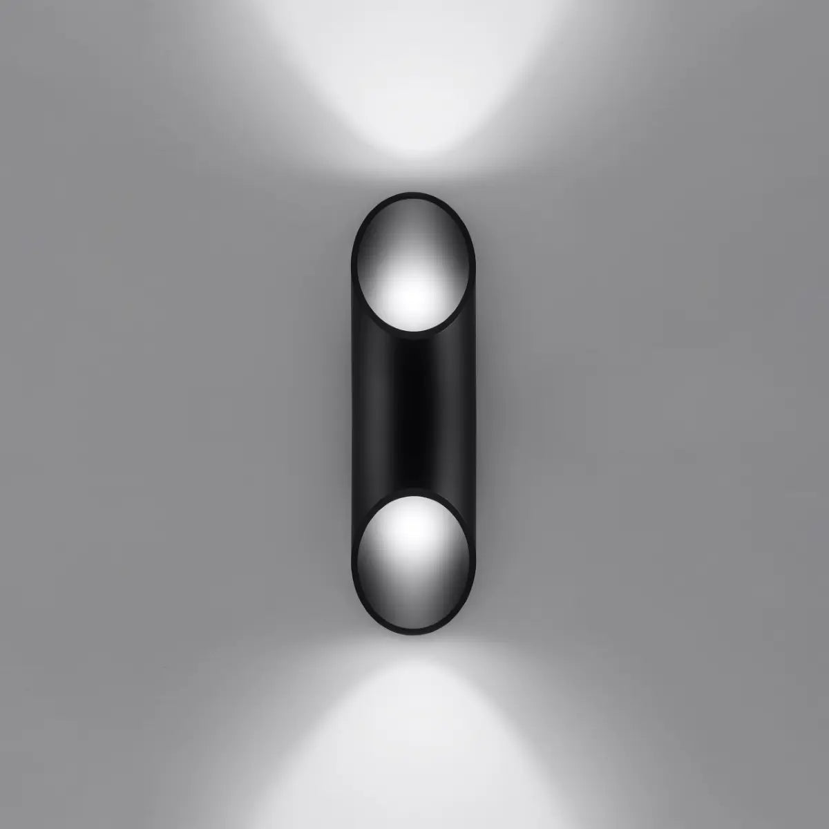 Wandleuchte Pipe 30 – Schwarz & Aluminium