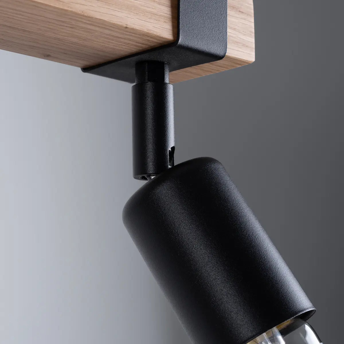 Deckenleuchte Naked 2 – Schwarz & Stahl & Holz