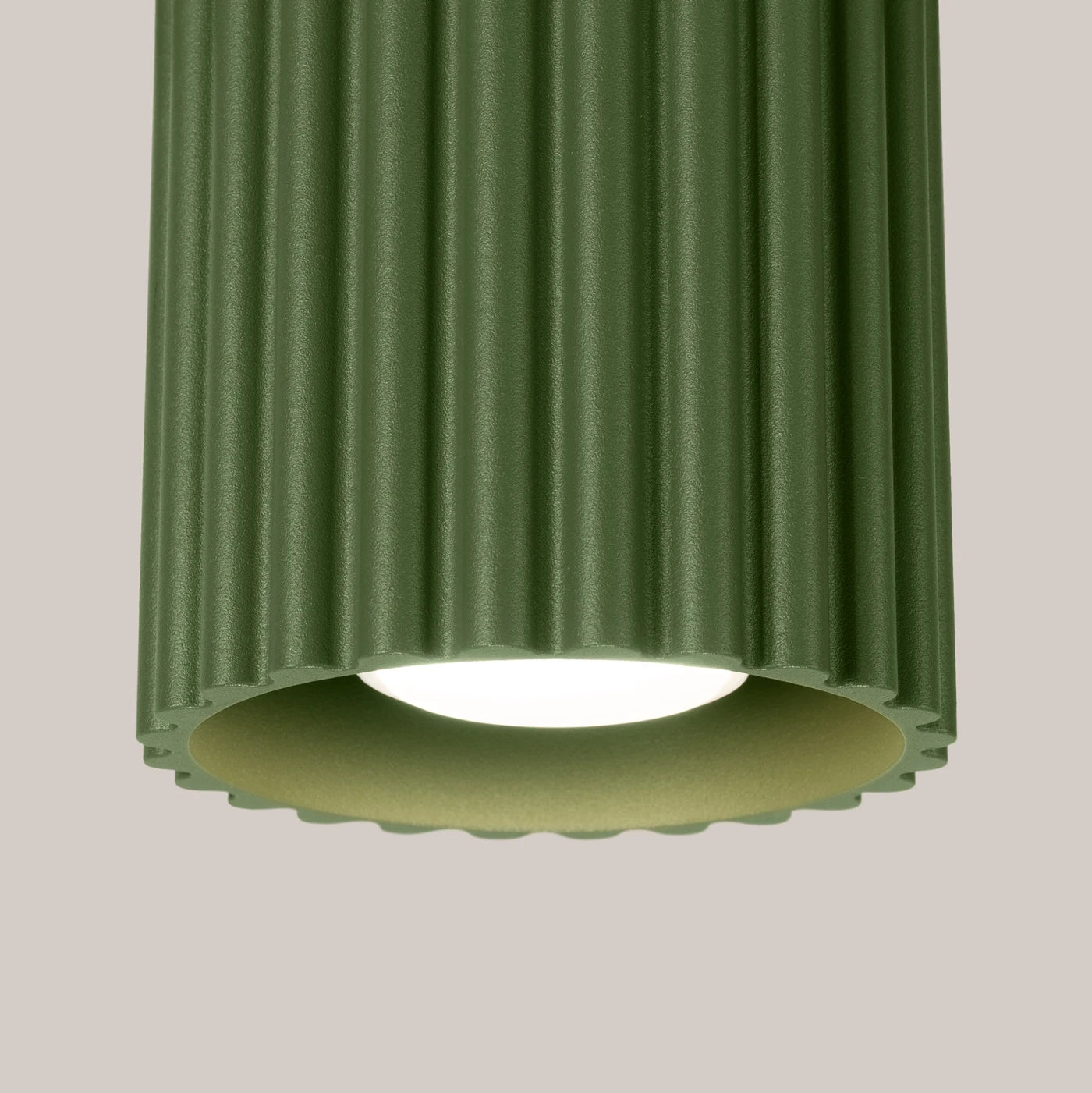 Spots Japandi Single – Olijfgroen & Aluminium