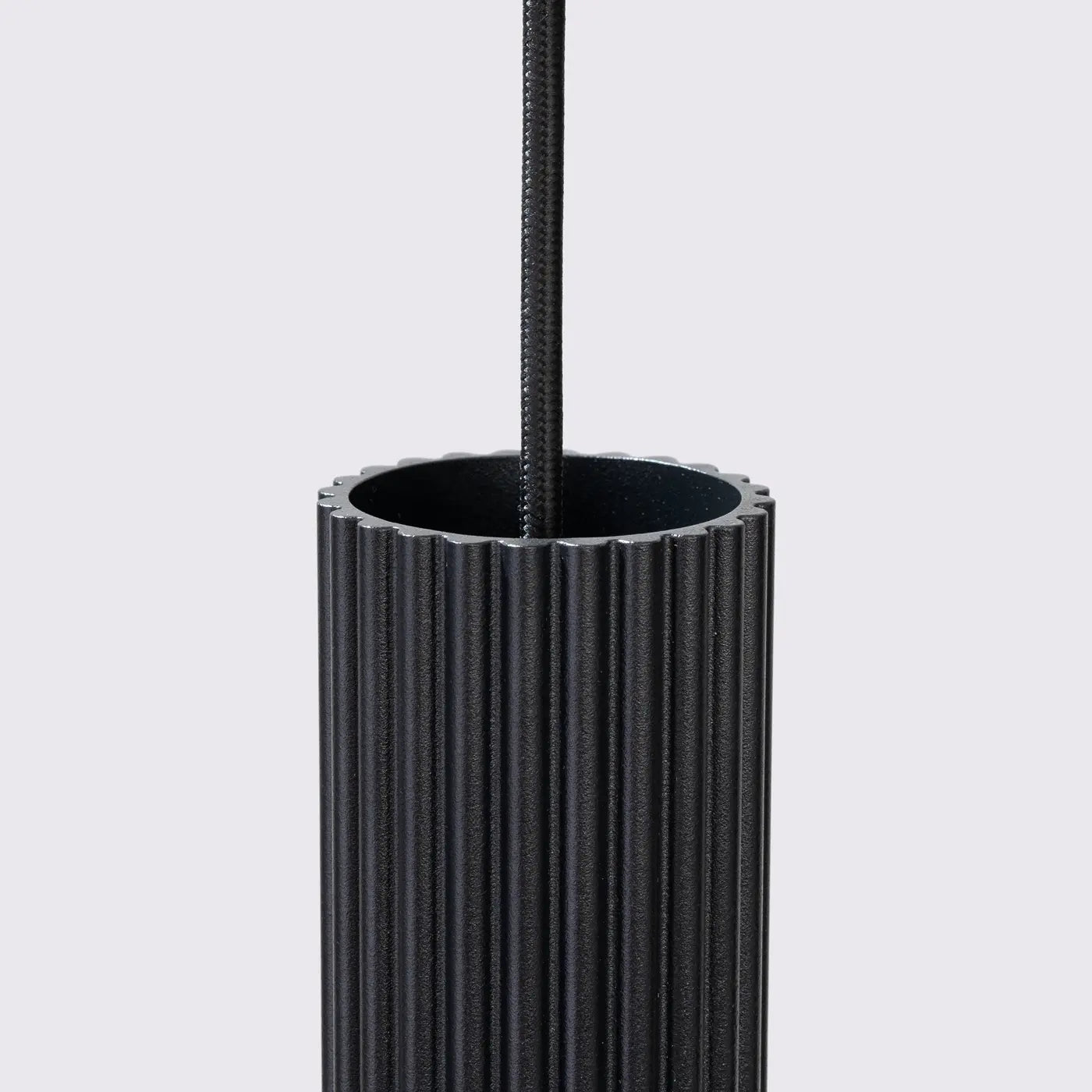 Pendelleuchte Japandi 1 – Schwarz & Aluminium