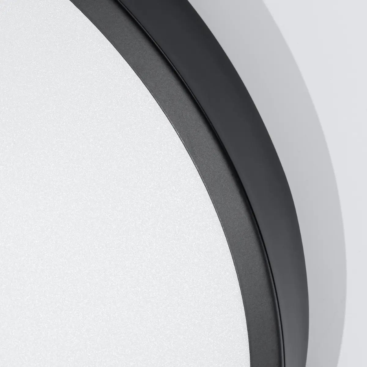 Deckenleuchte Ufo Thin 60 – Schwarz & Aluminium