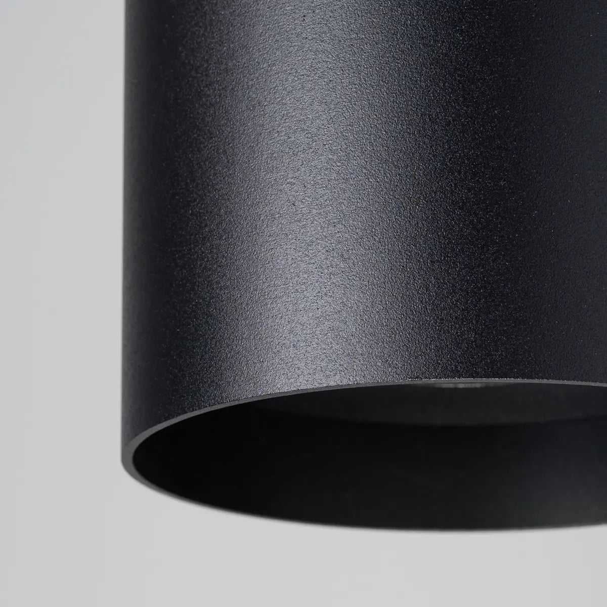 Plafondlamp Tube Plus – Zwart & Aluminium