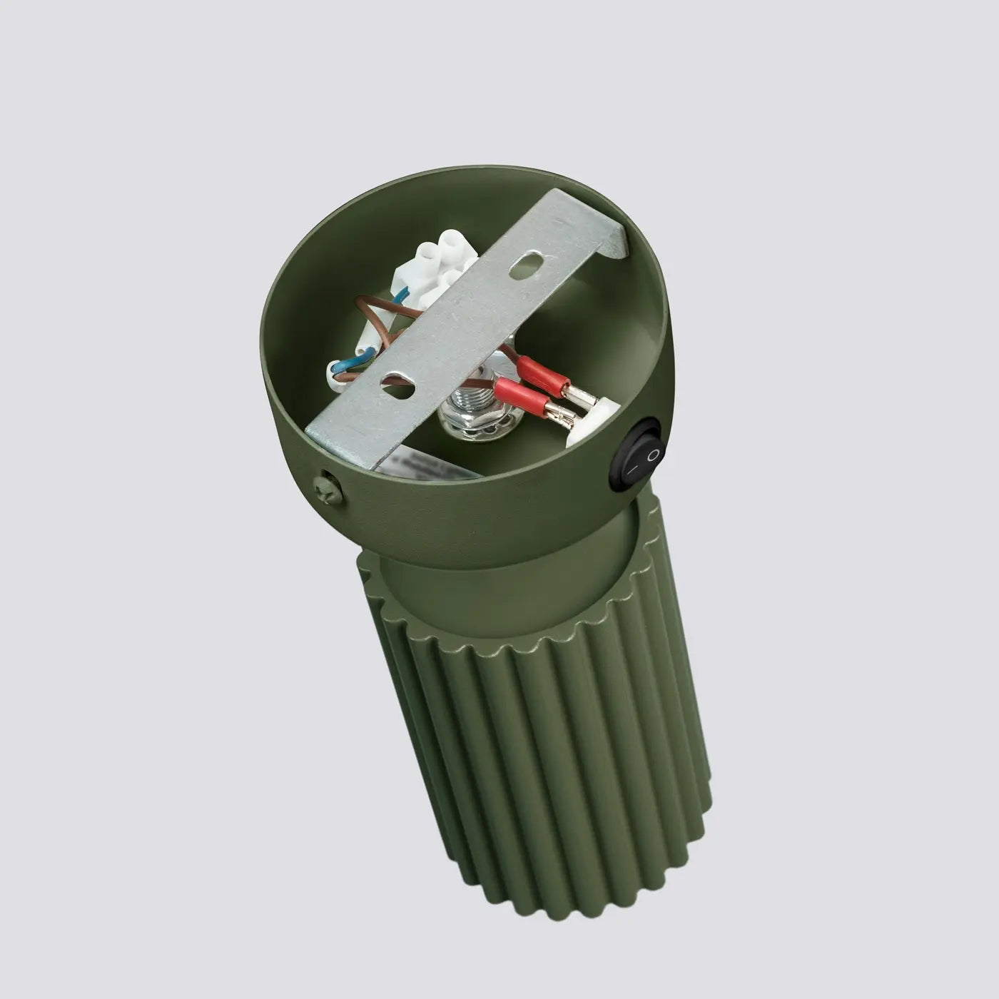 Wandleuchte Japandi Switch – Olive Grün & Aluminium