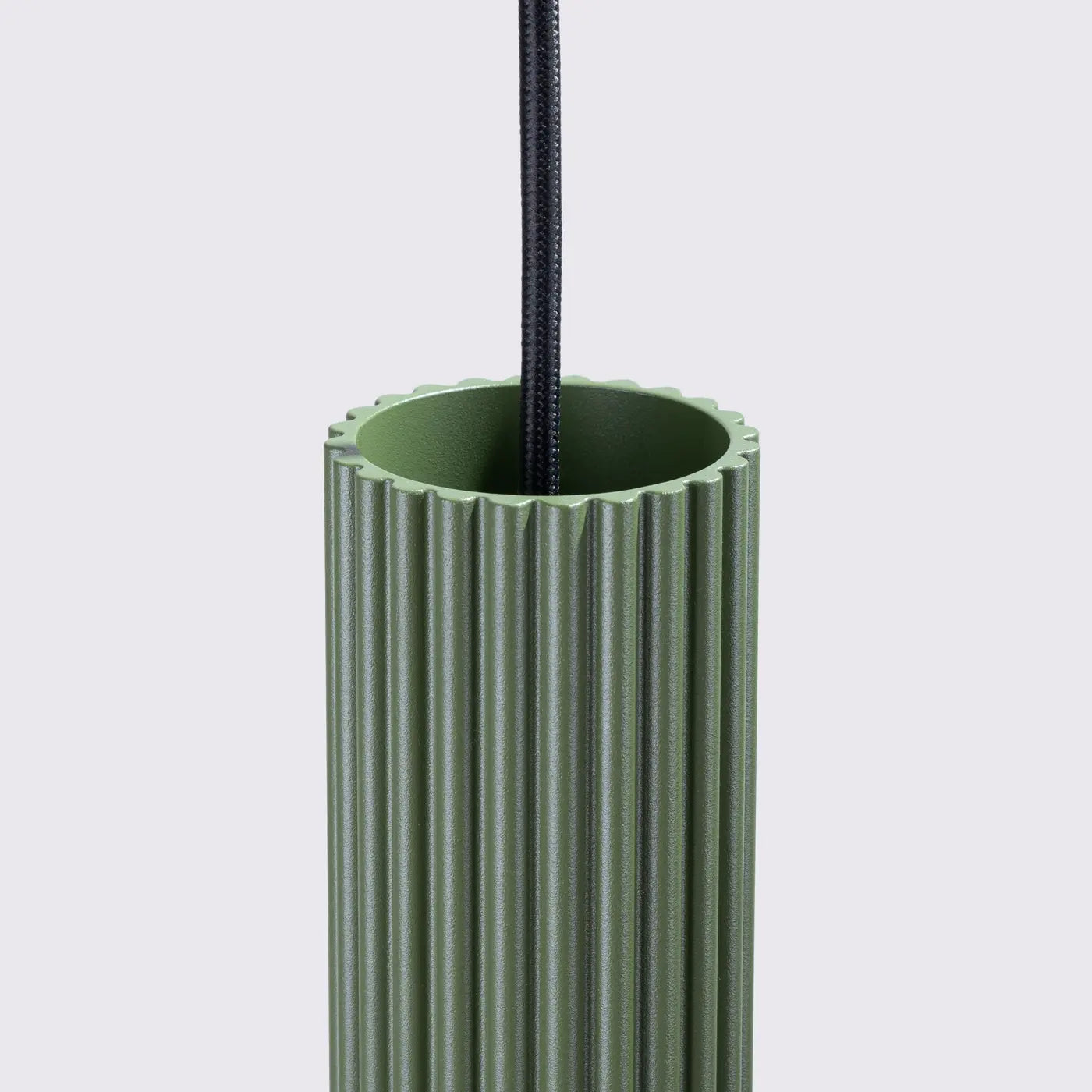 Pendelleuchte Japandi 1 – Grün & Aluminium