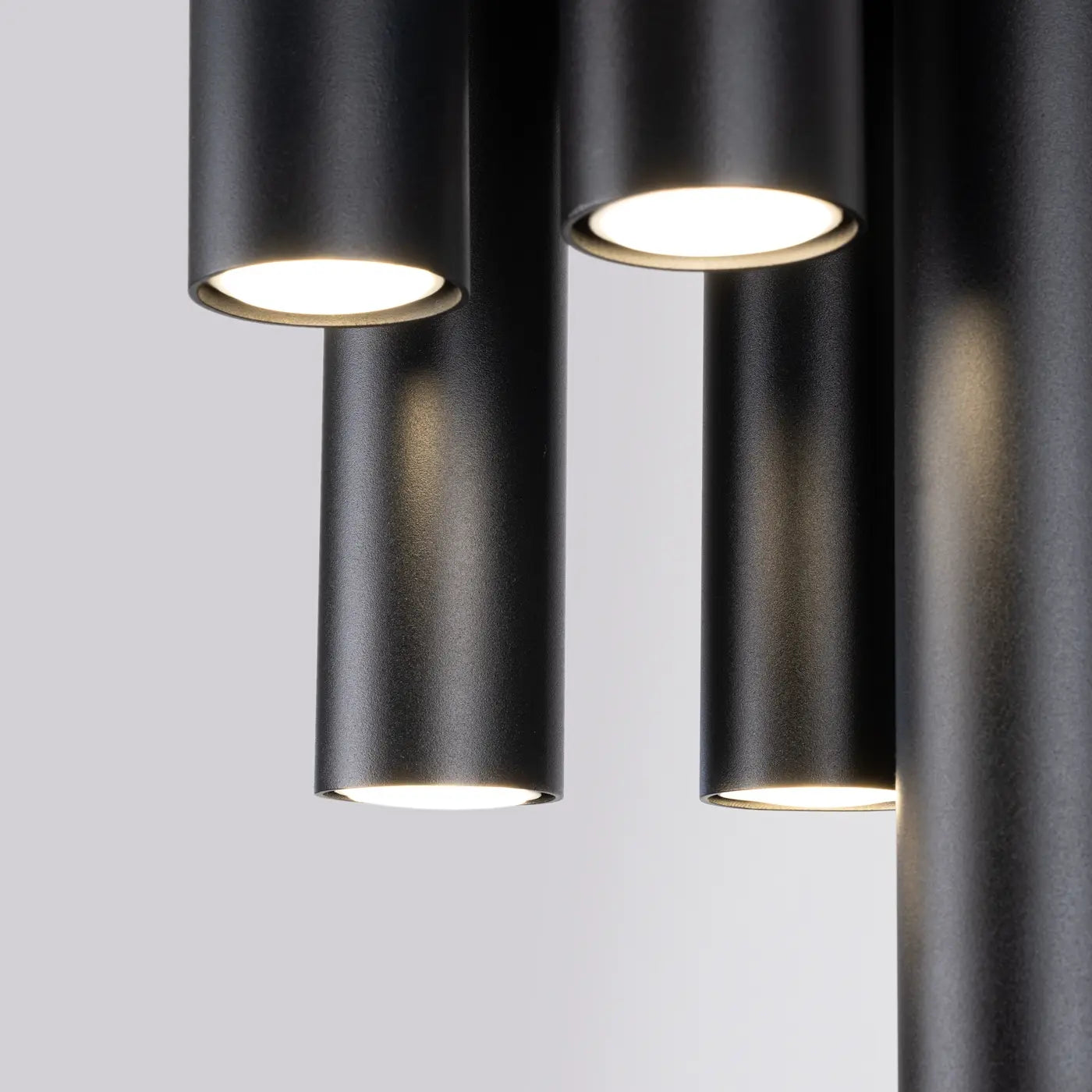 Deckenleuchte Tube 5R – Schwarz & Stahl