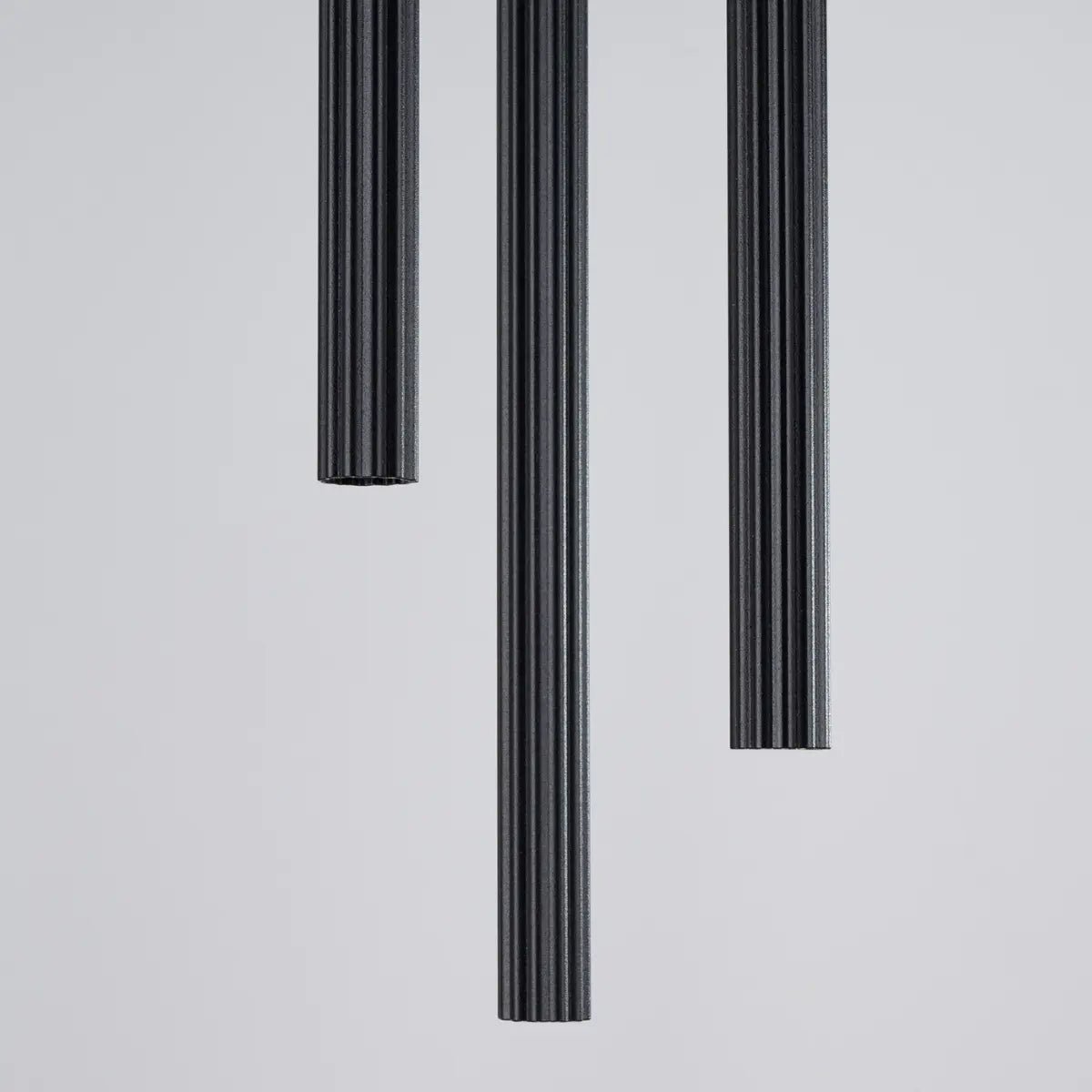 Pendelleuchte Candle 3P – Schwarz & Stahl