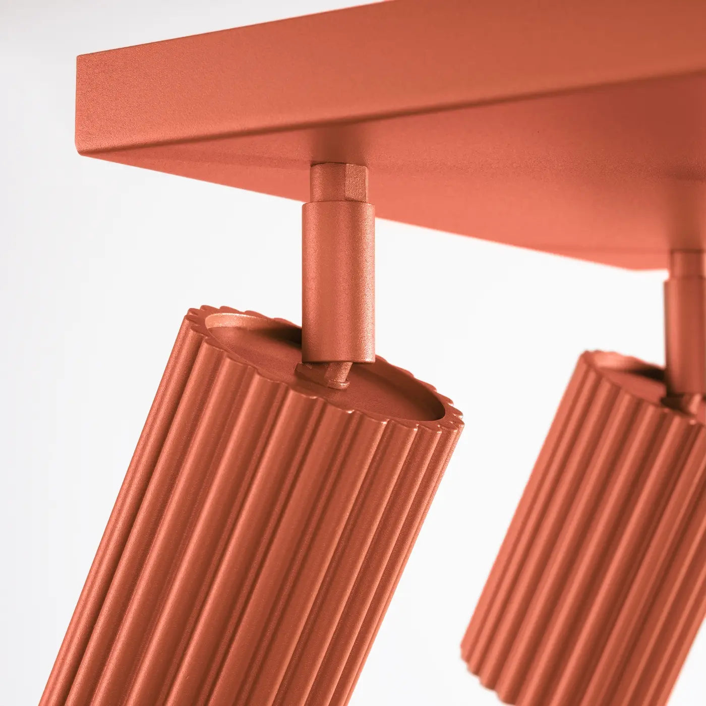 Deckenleuchte Japandi 4S – Oxidrot & Aluminium